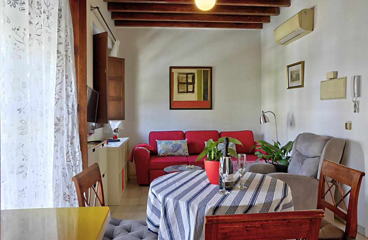 Appartamento Balconies To The Orange Tree Square