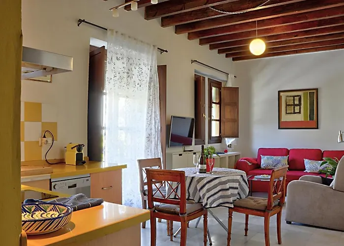 Moderm Center Aparment